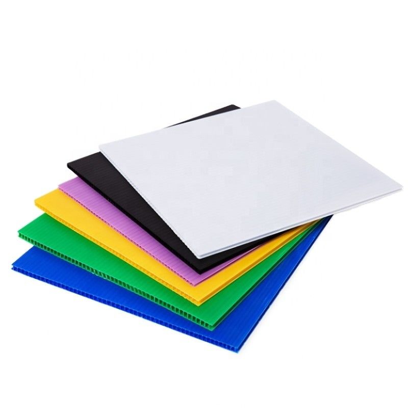 แผ่นลูกฟูกสีชมพู PP 600 * 400 แผ่นพลาสติก Correx ปรับแต่งได้