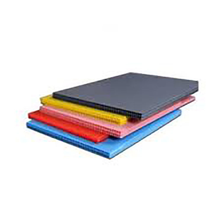 แผ่นพลาสติกลูกฟูกรีไซเคิลสีน้ำเงินแดง PP Corrugated Board 10 มม