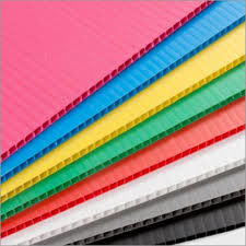 แผ่นพลาสติกลูกฟูกรีไซเคิลสีน้ำเงินแดง PP Corrugated Board 10 มม