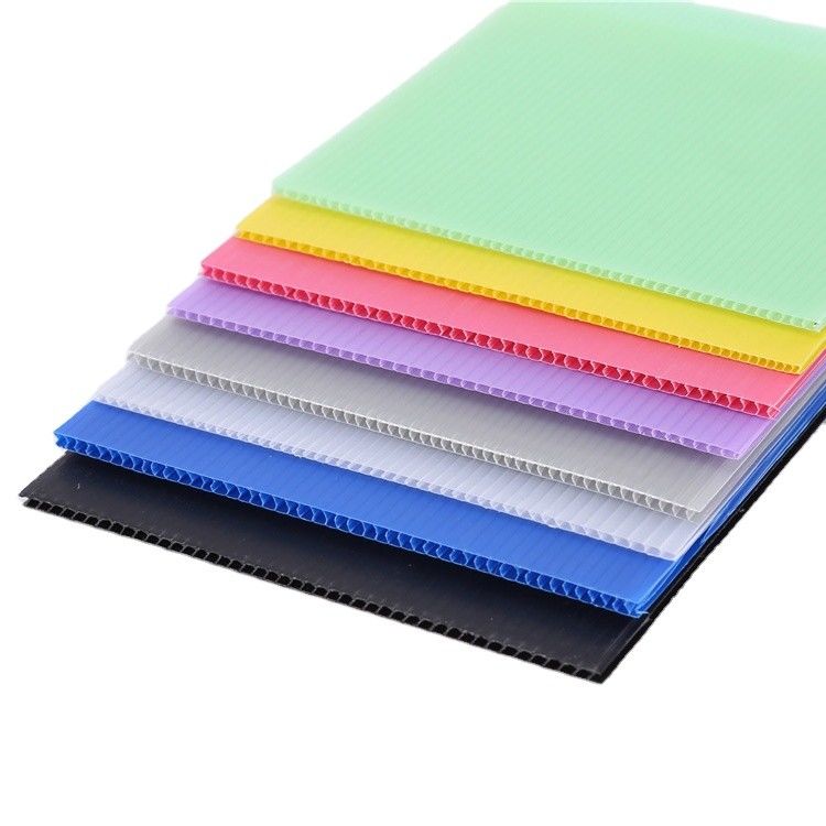 กระดาษ corflute 2mm 3mm 4mm 5mm 6mm 7mm กระดาษพลาสติก corrugated บอร์ด correx โปลิโปรพีเลนแผ่นหญ้าผึ้ง